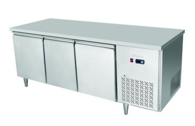 EPF 3432 Refrigerated work table with 3 doors
